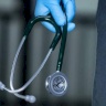نقابة الأطباء تعلن خطوات تصعيدية احتجاجاً على تجاهل وزارة الصحة لمطالبها