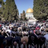 45 ألفا يؤدون صلاة الجمعة في المسجد الأقصى