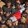 تشييع جثمان الشهيد محمد أبو حماد في العيزرية بعد احتجازه منذ آذار الماضي