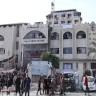 الهلال الأحمر: الاحتلال يقصف الطابق الثالث من مستشفى الأمل
