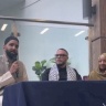 ناشط أمريكي شهير وزوجته يعتنقان الإسلام ليلة أول أيام رمضان (فيديو)