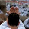 الحجاج يبدأون أول أيام التشريق في مناسك الحج