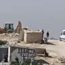 الاحتلال يهدم خيام المواطنين في خلة الضبع بمسافر يطا ويعمل على إخلائهم قسراً