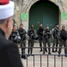 الاحتلال يواصل قمعه في القدس ويغلق المقدسات ويُصعّد القيود والحصار