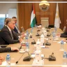 محافظ سلطة النقد يبحث مع القنصل البريطاني العام أزمة تكدس الشيكل ويدعو إلى تدخل دولي