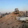 الاحتلال يهدم مبنى في حي الجواريش بمدينة الرملة