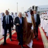 الرئيس يصل الدوحة للمشاركة في القمة العربية الإسلامية الطارئة لبحث الهجوم الاسرائيلي على قطر