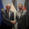 السفير ليث عرفة يجتمع مع وزير الدولة للشؤون الخارجية الألماني فلوريان هان