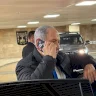 Une photo de Netanyahu couvrant la caméra de son téléphone suscite un large débat sur la sécurité numérique