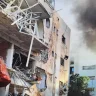 Des blessures et des destructions à Tel Aviv suite à une attaque par missile iranien (vidéo)