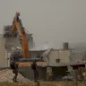 الاحتلال يشرع بهدم منزل في كفر الديك غرب سلفيت