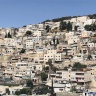 من سلوان إلى كفر عقب: كيف يعيد الاحتلال تشكيل خريطة القدس السكانية؟