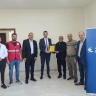 بنك الإسكان يقدم تبرعاً لمستشفى الهلال الأحمر في حلحول