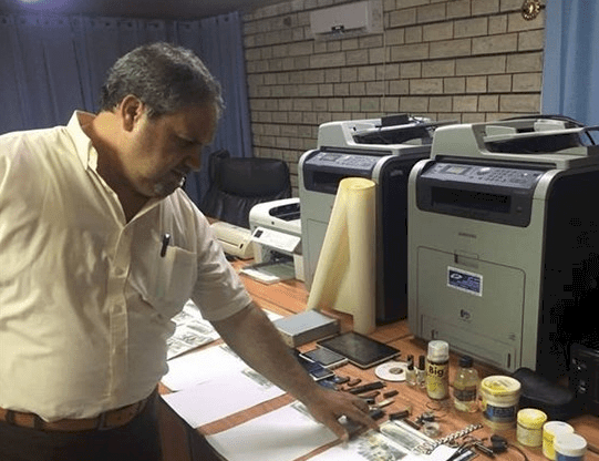 مخابرات طولكرم تضبط معملا لتزوير العملات