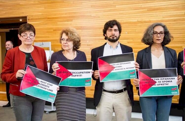 وقفة لنواب اليسار في برلمان اوروبا بمناسبة مرور 50 عاما على احتلال فلسطين