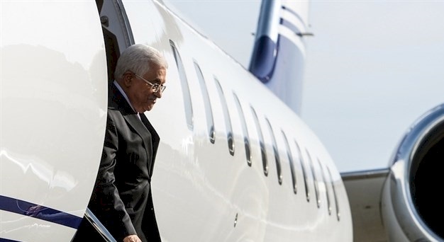 الرئيس عباس يصل تونس 