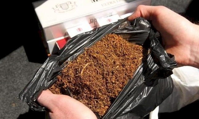 ضبط دخان ممنوع من التداول في الخليل