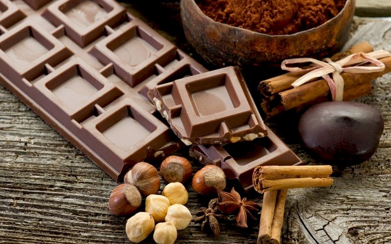 لماذا يتعين على كبار السن تناول الشوكولاتة؟