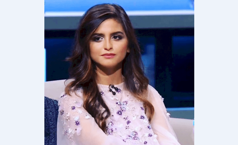 فيديو| حلا الترك تدفع فنانة سعودية إلى تغيير اسمها
