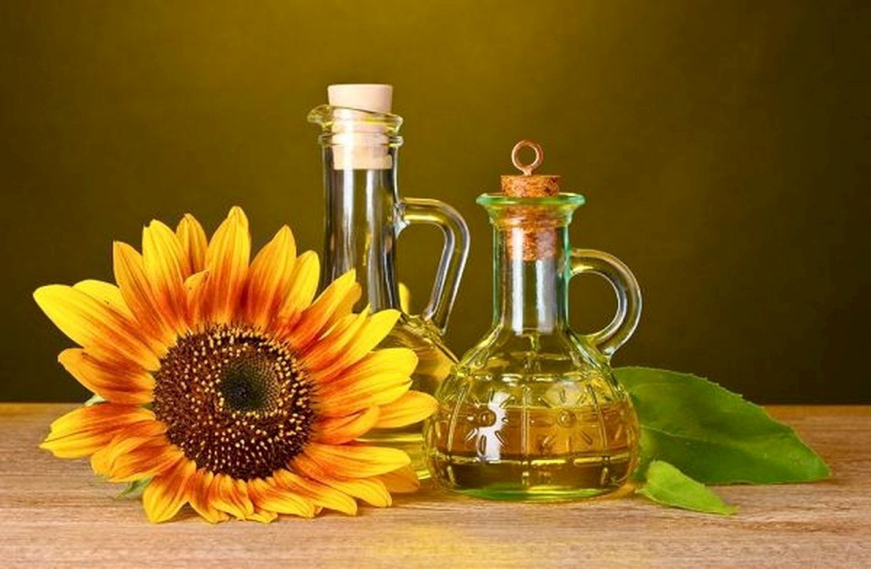 ما هي فوائد زيت عباد الشمس؟