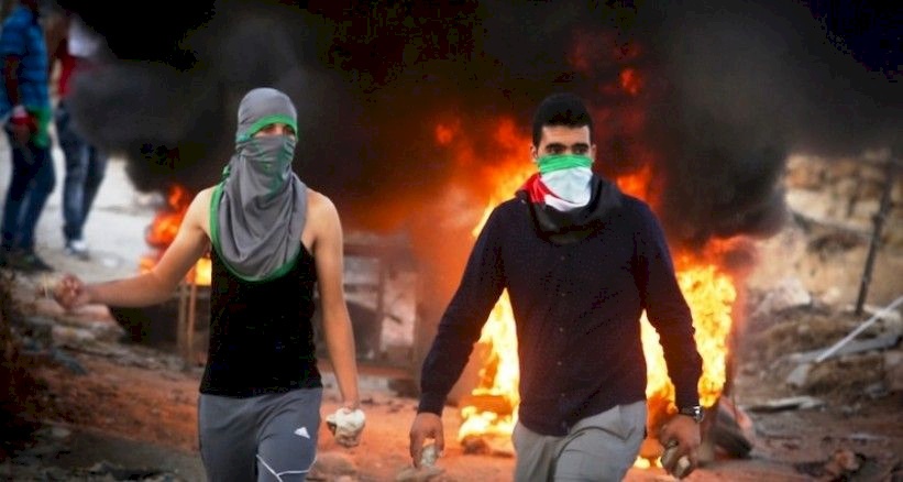 الدول العربية ترتجف من انتفاضة فلسطينية تشعل ربيعاً عربياً آخر