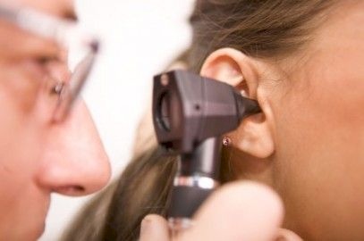 أعراض وعلاج انسداد الأذن