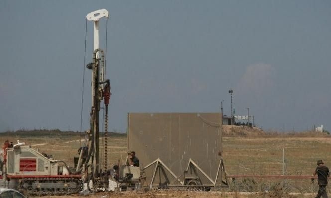 جدار بعمق عشرات الأمتار على حدود قطاع غزة