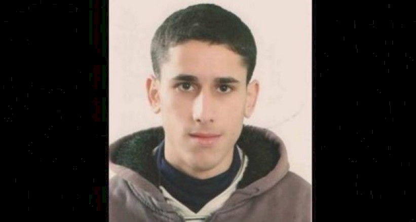 شهيد على منصة تخريج الكلية العصرية الجامعية!