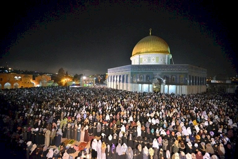 دعوات لشدّ الرحال الى الأقصى الثلاثاء المقبل