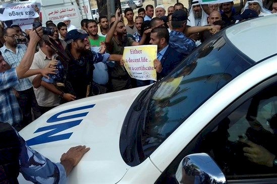 غزة: أهالي الاسرى يعترضون موكب الامين العام للأمم المتحدة