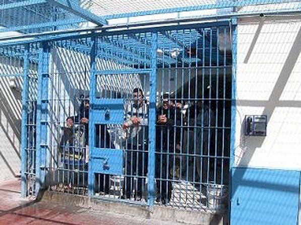 وفاة موقوف بمركز شرطة ضواحي القدس اثر تعرضه لوعكة صحية