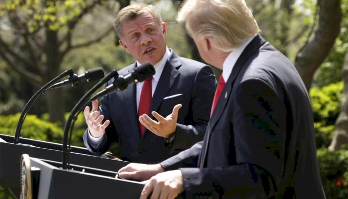 ملك الاردن: متفائلون بجهود ترامب للسلام 