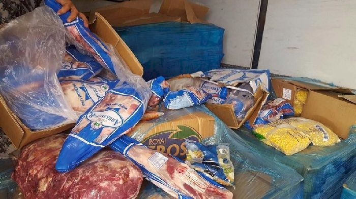 إتلاف مواد غذائية منتهية الصلاحية في طولكرم ولحوم غير صالحة في جنين