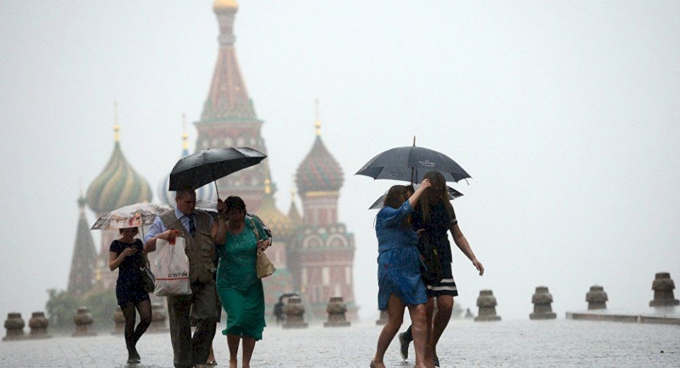 اصابات جراء قوة الرياح في موسكو 