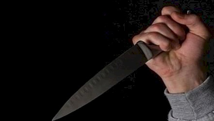 عاد من الحج ليجد ابنته مع عشيقها.. فماذا فعل؟