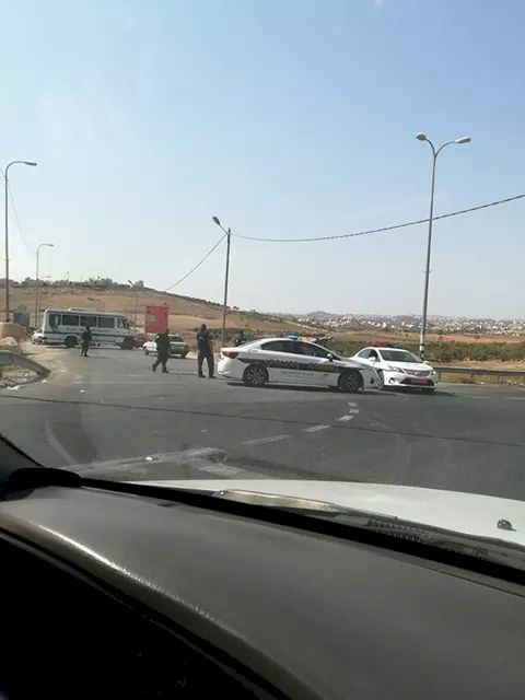 صور- الاحتلال يطلق النار تجاه مركبة فلسطينية