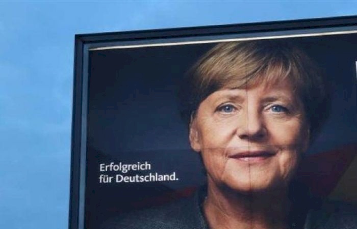 ميركل وألمانيا إلى "انتخابات تاريخية"