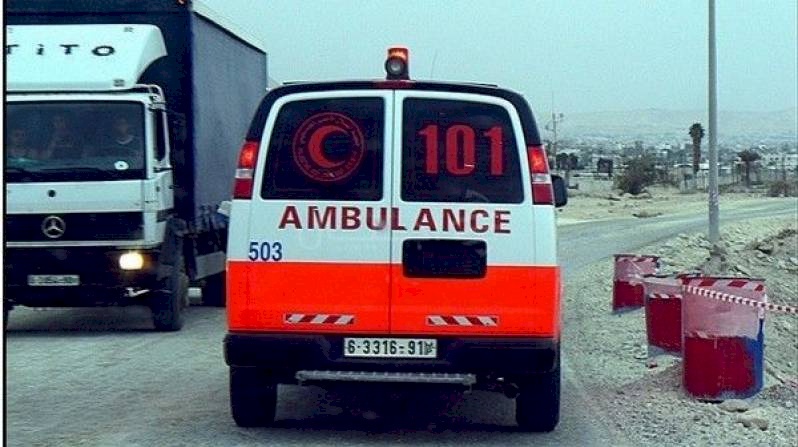 مستوطن يدهس شابا في الخليل