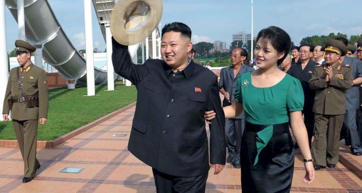 بالفيديو: لن تصدق جمال صوتها: زوجة زعيم كوريا الشمالية تُغني!