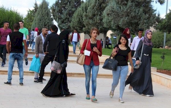  استمرار الاضراب في الجامعة الاميريكية 