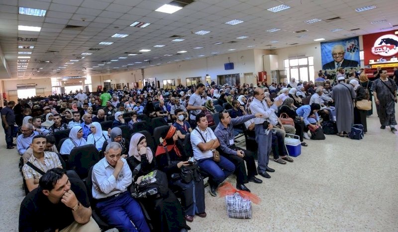 إدارة المعابر تدعو الى تجنب السفر غداً عبر معبر الكرامة