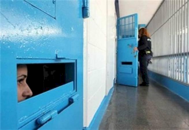 22 أسيرة في سجن الدامون يعانين أوضاعاً نفسية واعتقالية صعبة