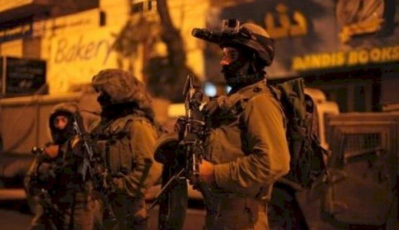 اعتقالات واقتحامات في الضفة