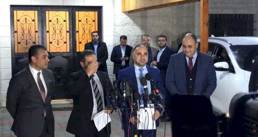 الفصائل تتفق على تأجيل استلام الحكومة لمهامها 10 أيام