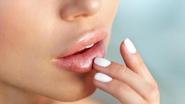 ماذا يعني لون شفتيك !