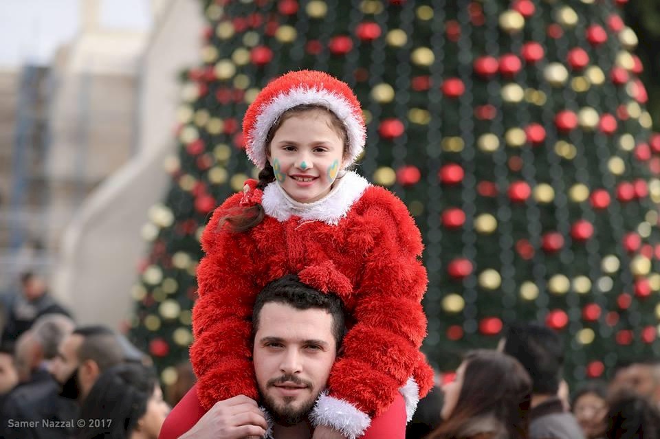 قداديس لبنان: نقف مع فلسطين  