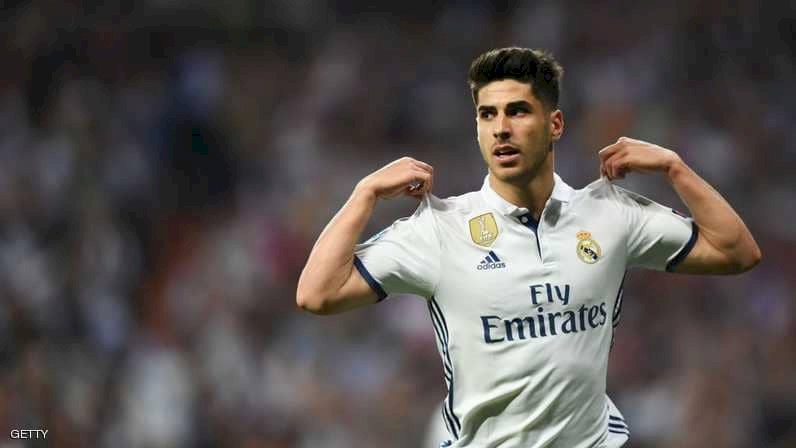 نجم ريال مدريد يكشف حقيقة رحيله