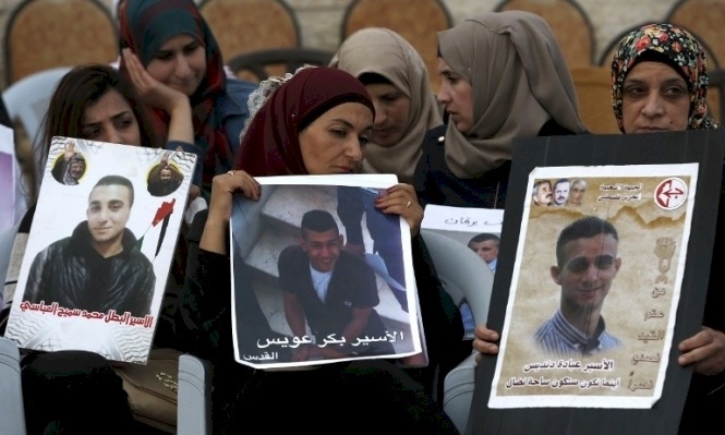 الاحتلال يعمق معاناة الأسرى وذويهم في رمضان