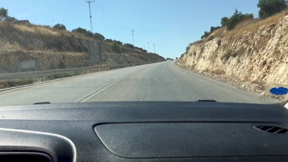 اعادة فتح طريق مستوطنة يتسهار