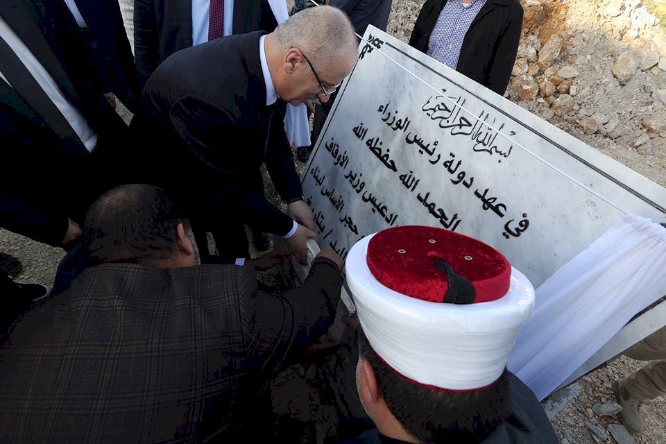 صور/ افتتاح مسجد الخلفاء الراشدين في قرية كفر اللبد